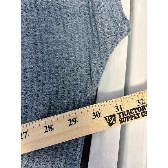 Blue Oversized Waffle Knit Shirt 2X. Slight Picks On The Front - Picture 7 of 7